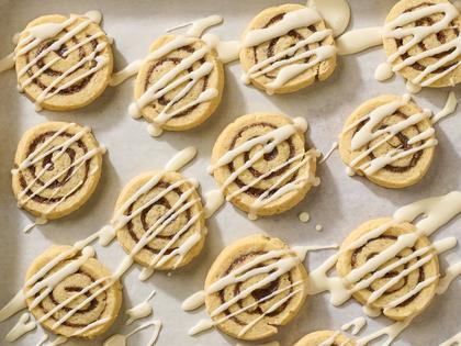 These lightly sweet cookies taste just like a mini version of the classic without all the work. (Alex Lepe/TCA)