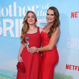Bang Showbiz / Rowan Henchy and her mom Brooke Shields