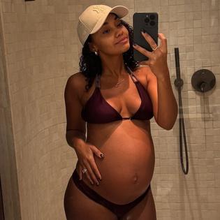 Bang Showbiz / Leigh-Anne Pinnock reaches third trimester of pregnancy