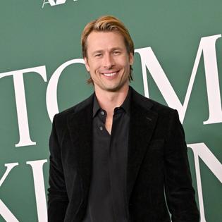 Bang Showbiz / Glen Powell gives' very serious' update on Michelle Randolph romance.