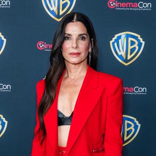 Bang Showbiz / Sandra Bullock's daughter wants her to start dating again.