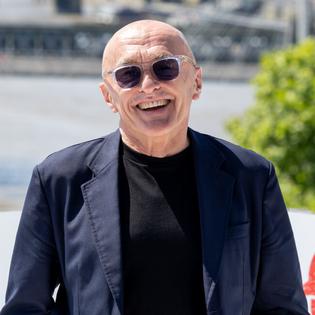 Bang Showbiz / Danny Boyle has used AI in Ink