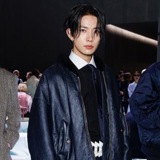 Bang Showbiz / EVAN has opened up about his childhood battle with cancer