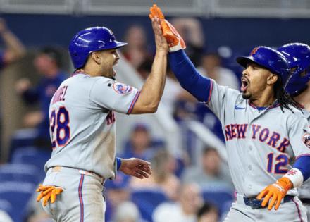 Carmen Mandato/Getty Images North America/TNS