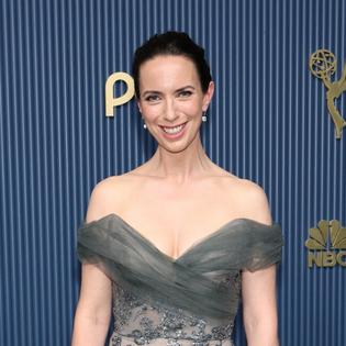 Bang Showbiz / Kate O'Flynn won her first Emmy