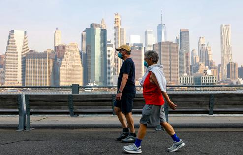 When air pollution is high, people often wear masks to protect their health.
Spencer Platt/Getty Images