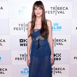 Bang Showbiz / Dakota Johnson loved working with Anne Hathaway