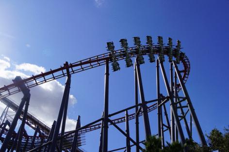 Six Flags Magic Mountain/TNS