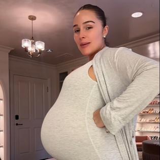 Bang Showbiz / Olivia Culpo ignores' noise' surrounding pregnancy weight gain.