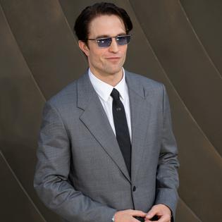 Bang Showbiz / Robert Pattinson's Primetime doubt.