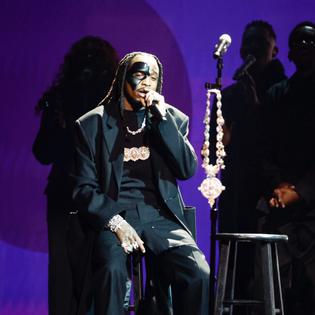 Bang Showbiz / Quavo is a dad for the first time