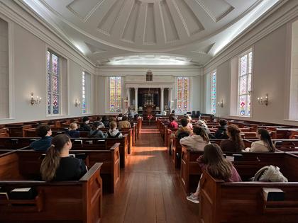 Students studying Jewish history in the South visit Kahal Kadosh Beth Elohim, a synagogue in Charleston, S.C., that was founded in the 18th century. Ashley Walters