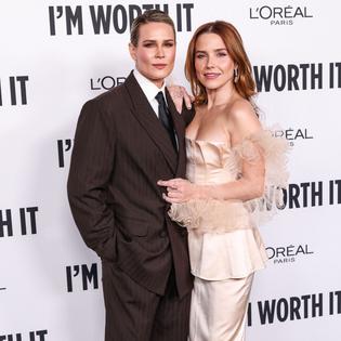 Bang Showbiz / Ashlyn Harris and Sophia Bush are married