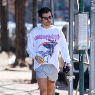 Bang Showbiz / Harry Styles has explained why he likes getting out and about without bodyguards
