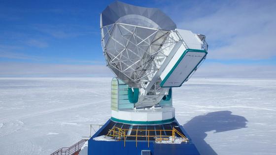 The South Pole Telescope takes advantage of thin, dry air and long periods of darkness to look deep into outer space.
              Argonne National Laboratory