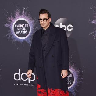Bang Showbiz / Dan Levy leads celebrity response to Shane Gillis' controversial SNL sketch