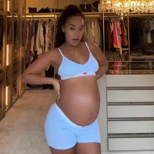 Bang Showbiz / Leigh-Anne Pinnock hits back at bump haters