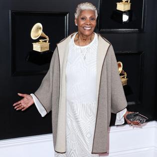 Bang Showbiz / Dionne Warwick is having leg troubles again