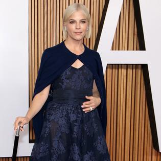 Bang Showbiz / Selma Blair admitted feeling 'sad' day before flight bust-up
