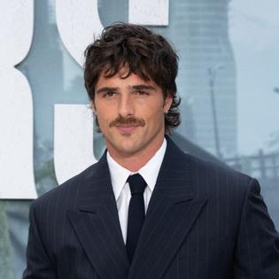 Bang Showbiz / Jacob Elordi is a huge fan of Opening Night.