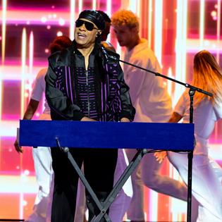 Bang Showbiz / Stevie Wonder is trying to evict his former fiancee from a property he owns in Los Angeles