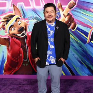 Bang Showbiz / Bugs Bunny voice actor Eric Bauza dies aged 46