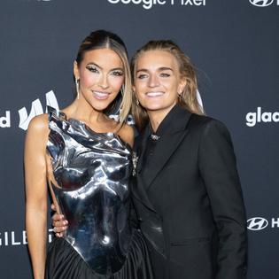 Bang Showbiz / Chrishell Stause has announced her split from Australian musician G Flip