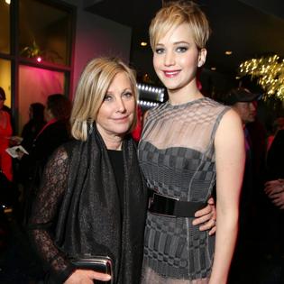 Bang Showbiz / Karen Lawrence and her daughter Jennifer Lawrence in 2013