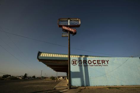 A defunct grocery store in New Mexico in 2020. Brian van der Brug/Los Angeles Times via Getty Images