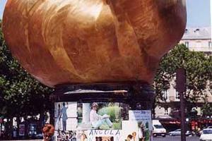 Unofficial memorial to Diana