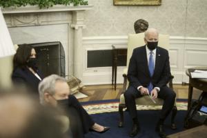 T.J. Kirkpatrick/CNP via ZUMA Wire/TNS