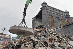 Kenneth K. Lam/Baltimore Sun/TNS