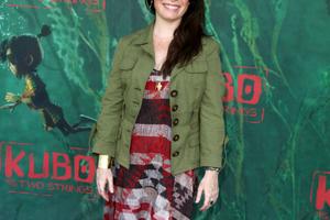 Bang Showbiz / Holly Marie Combs' tribute to Julian McMahon