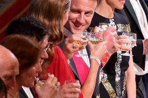 Bang Showbiz / Emmanuel Macron winked at Catherine, Princess of Wales when they met at Windsor Castle