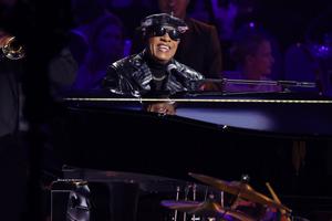 Bang Showbiz / Stevie Wonder thinks he's 'blessed' by being blind