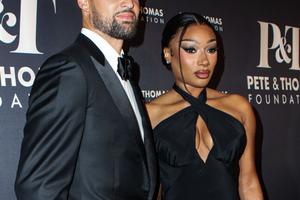 Bang Showbiz / Klay Thompson and Megan Thee Stallion made their red carpet debut