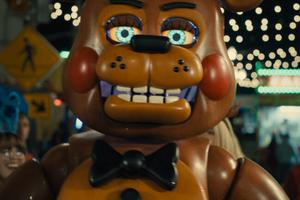 Bang Showbiz / Five Nights at Freddy's 2 will have' a lot more animatronics' and' bigger set pieces', Josh Hutcherson has said.