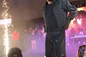 Bang Showbiz / Drake loves Amsterdam