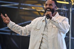 Bang Showbiz / Craig David wants to headline Glastonbury