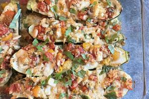 A touch of cardamom in almost any peach recipe adds a unique flavor. (JeanMarie Brownson/TCA)