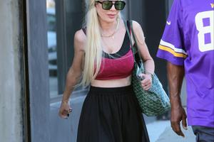 Bang Showbiz / Tori Spelling claimed her dog chewed a human toe