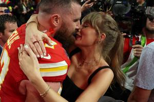 Bang Showbiz / Travis Kelce wanted to be the man Taylor Swift had manifested in her songs