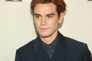 Bang Showbiz / KJ Apa was saved by his son