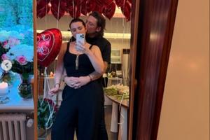 Bang Showbiz / Bella Thorne proposes to fiance