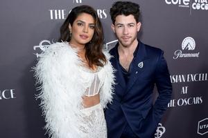 Bang Showbiz / Nick Jonas doesn't like do any other activity in bed than sleeping
