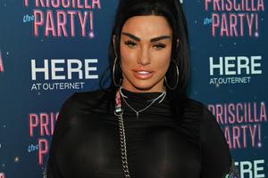 Bang Showbiz / Model Katie Price