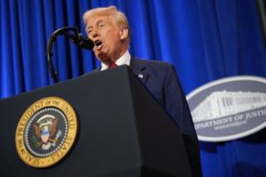 Andrew Harnik/Getty Images North America/TNS