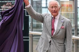 Bang Showbiz / King Charles opens the Midland Metropolitan University Hospital.
