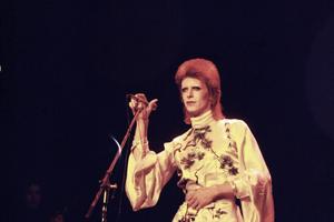 Bang Showbiz / David Bowie as Ziggy Stardust in 1973