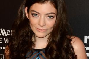 Bang Showbiz / Lorde has opened up about her relationship with the internet